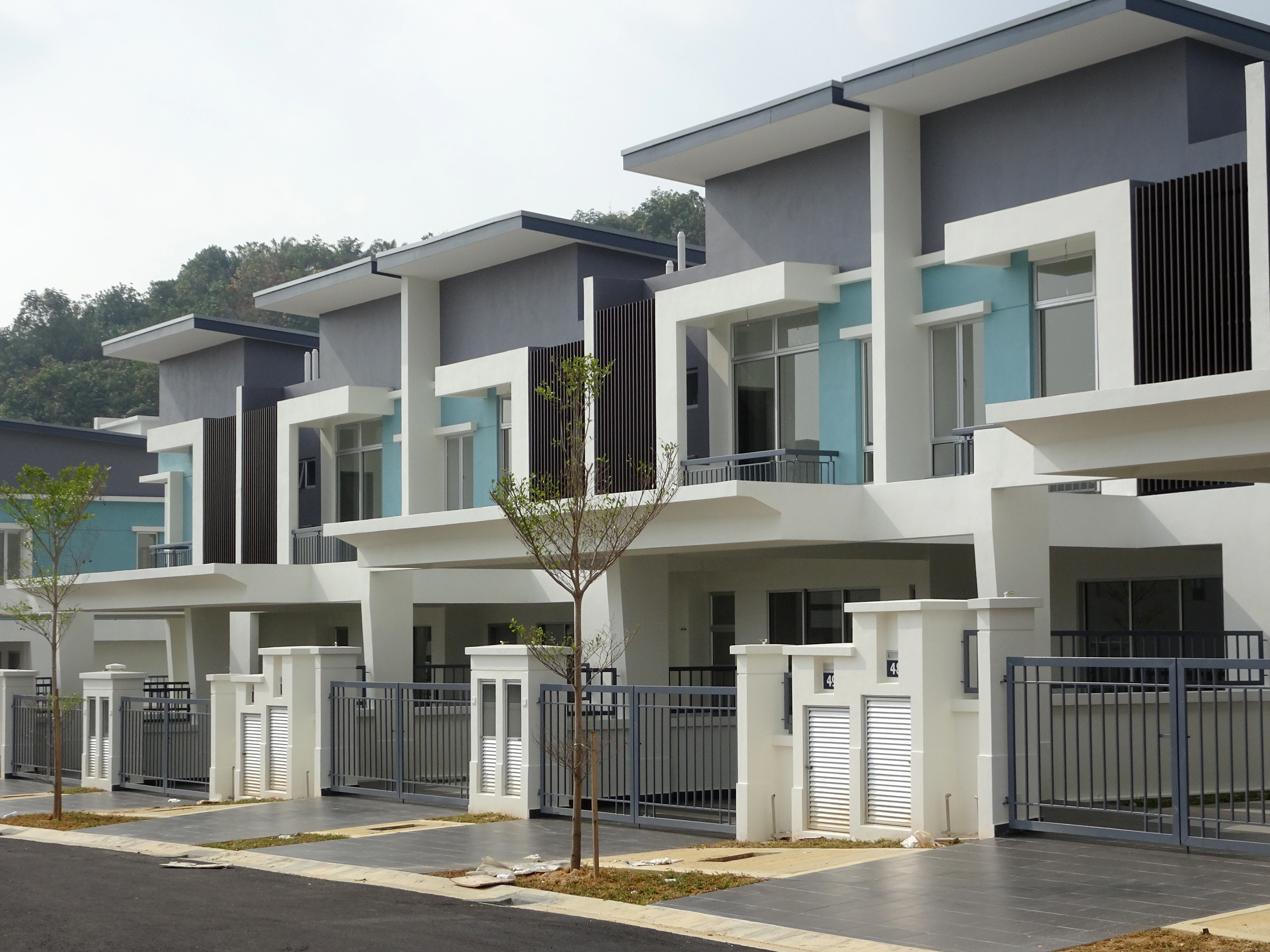 Landed Property Rebuild vs. Renovation - Expert Advice and Professional Guidance